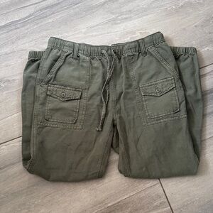 Arie Olive Green Cargo Pants SZ Medium